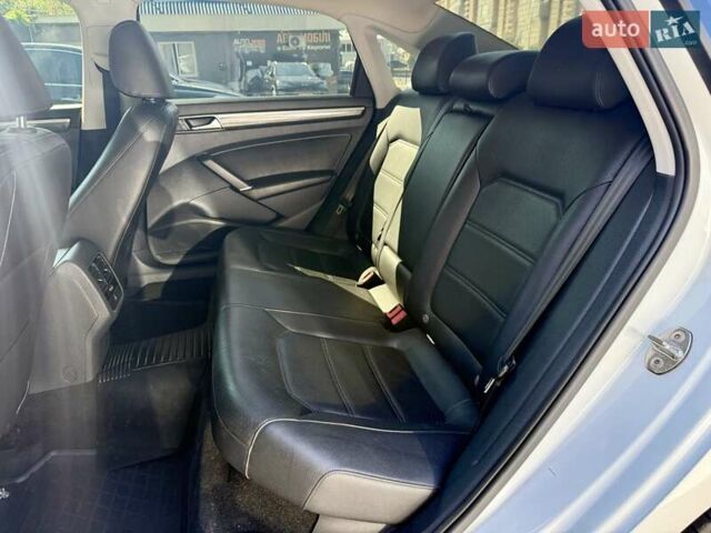 Белый Фольксваген Пассат, объемом двигателя 1.8 л и пробегом 136 тыс. км за 12900 $, фото 9 на Automoto.ua