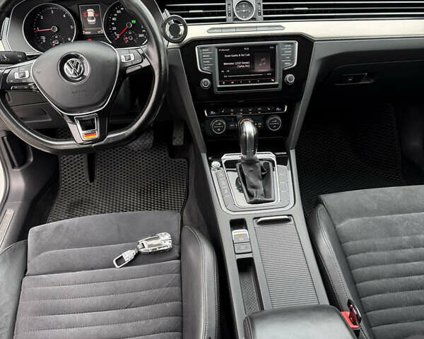 Белый Фольксваген Пассат, объемом двигателя 1.97 л и пробегом 219 тыс. км за 19300 $, фото 13 на Automoto.ua