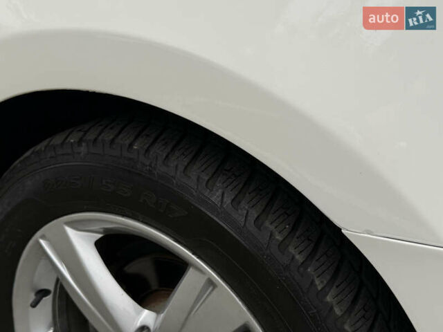 Білий Фольксваген Пассат, об'ємом двигуна 1.8 л та пробігом 148 тис. км за 10300 $, фото 12 на Automoto.ua