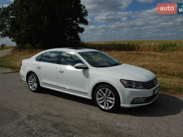 Белый Фольксваген Пассат, объемом двигателя 1.8 л и пробегом 123 тыс. км за 16000 $, фото 19 на Automoto.ua