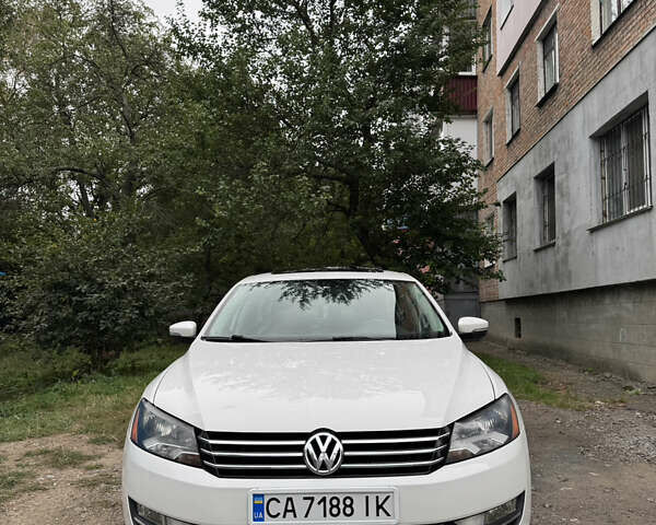 Білий Фольксваген Пассат, об'ємом двигуна 1.8 л та пробігом 198 тис. км за 12300 $, фото 4 на Automoto.ua