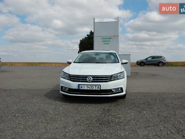 Белый Фольксваген Пассат, объемом двигателя 1.8 л и пробегом 123 тыс. км за 16000 $, фото 24 на Automoto.ua