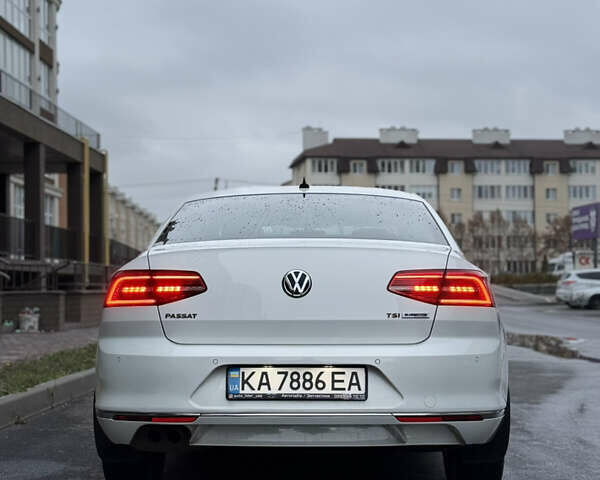 Белый Фольксваген Пассат, объемом двигателя 1.8 л и пробегом 130 тыс. км за 16900 $, фото 11 на Automoto.ua