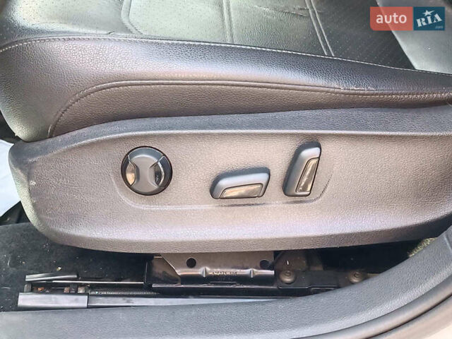 Белый Фольксваген Пассат, объемом двигателя 2 л и пробегом 232 тыс. км за 10990 $, фото 17 на Automoto.ua