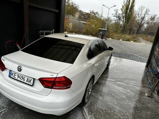 Белый Фольксваген Пассат, объемом двигателя 2 л и пробегом 239 тыс. км за 12300 $, фото 11 на Automoto.ua