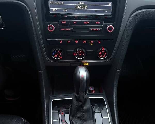 Білий Фольксваген Пассат, об'ємом двигуна 1.8 л та пробігом 282 тис. км за 9800 $, фото 15 на Automoto.ua