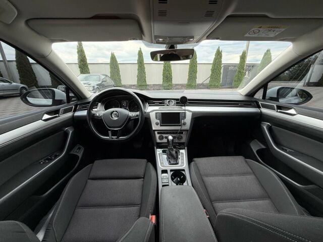 Белый Фольксваген Пассат, объемом двигателя 0 л и пробегом 173 тыс. км за 15999 $, фото 16 на Automoto.ua