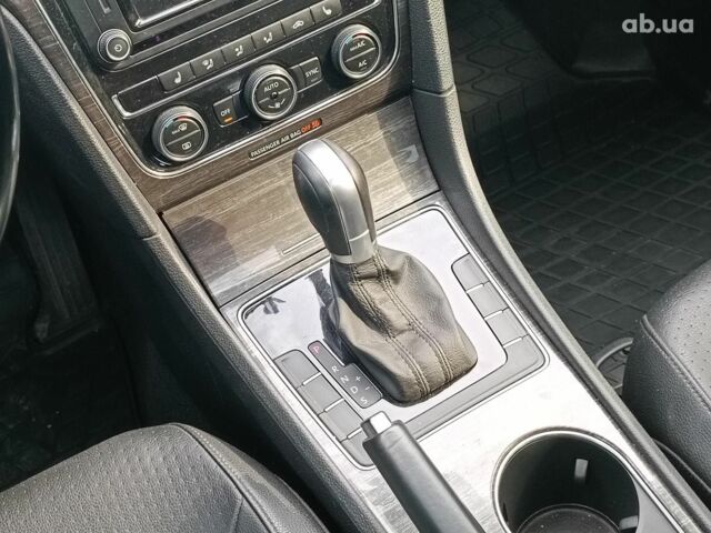 Белый Фольксваген Пассат, объемом двигателя 1.8 л и пробегом 134 тыс. км за 12490 $, фото 17 на Automoto.ua