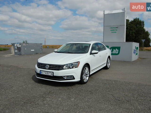 Белый Фольксваген Пассат, объемом двигателя 1.8 л и пробегом 123 тыс. км за 16000 $, фото 23 на Automoto.ua