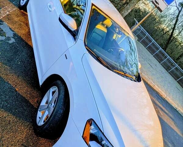 Білий Фольксваген Пассат, об'ємом двигуна 1.8 л та пробігом 190 тис. км за 9500 $, фото 2 на Automoto.ua