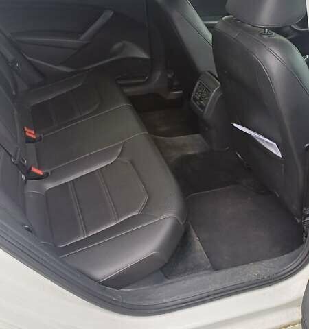 Белый Фольксваген Пассат, объемом двигателя 1.97 л и пробегом 250 тыс. км за 11900 $, фото 20 на Automoto.ua