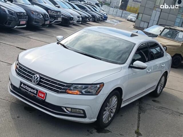 Белый Фольксваген Пассат, объемом двигателя 1.8 л и пробегом 134 тыс. км за 12490 $, фото 3 на Automoto.ua