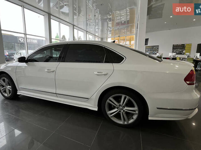 Білий Фольксваген Пассат, об'ємом двигуна 3.6 л та пробігом 124 тис. км за 11000 $, фото 3 на Automoto.ua