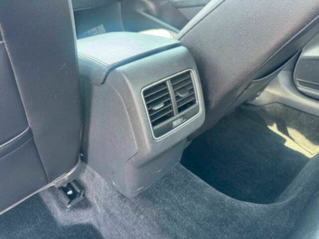 Білий Фольксваген Пассат, об'ємом двигуна 2 л та пробігом 74 тис. км за 6200 $, фото 8 на Automoto.ua