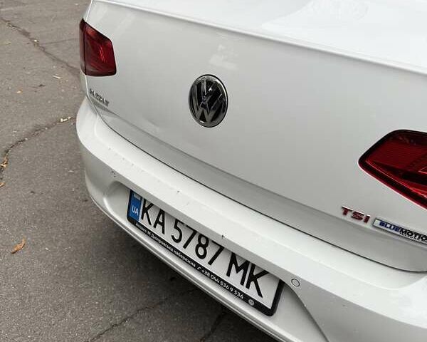 Белый Фольксваген Пассат, объемом двигателя 1.8 л и пробегом 142 тыс. км за 16690 $, фото 6 на Automoto.ua