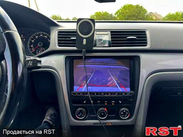 Белый Фольксваген Пассат, объемом двигателя 1.8 л и пробегом 94 тыс. км за 13000 $, фото 6 на Automoto.ua