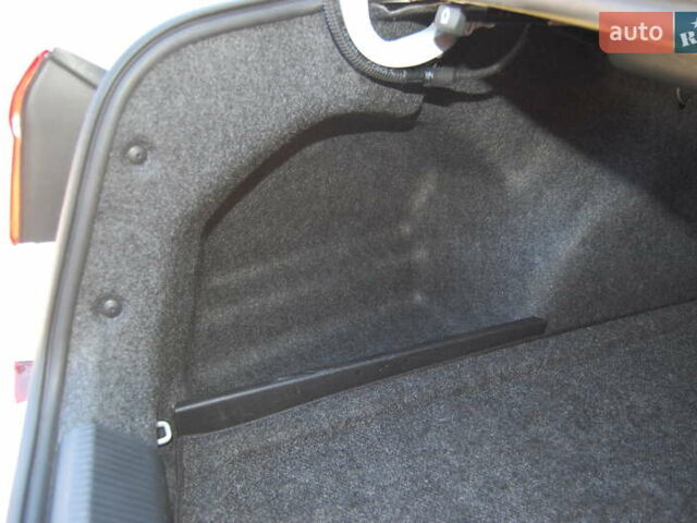 Белый Фольксваген Пассат, объемом двигателя 1.8 л и пробегом 123 тыс. км за 16000 $, фото 117 на Automoto.ua