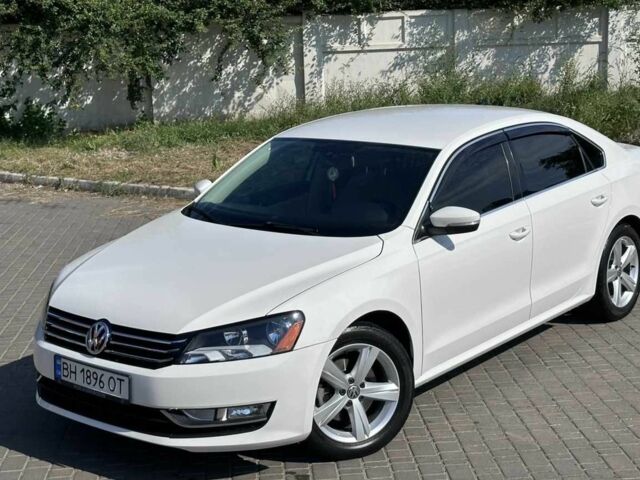 Белый Фольксваген Пассат, объемом двигателя 1.8 л и пробегом 169 тыс. км за 10700 $, фото 1 на Automoto.ua