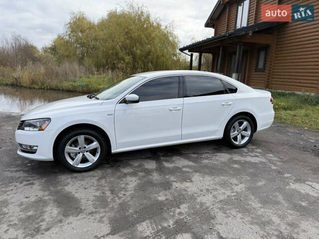 Белый Фольксваген Пассат, объемом двигателя 1.8 л и пробегом 215 тыс. км за 11600 $, фото 3 на Automoto.ua