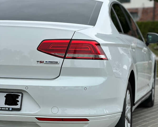 Білий Фольксваген Пассат, об'ємом двигуна 1.4 л та пробігом 145 тис. км за 14500 $, фото 12 на Automoto.ua