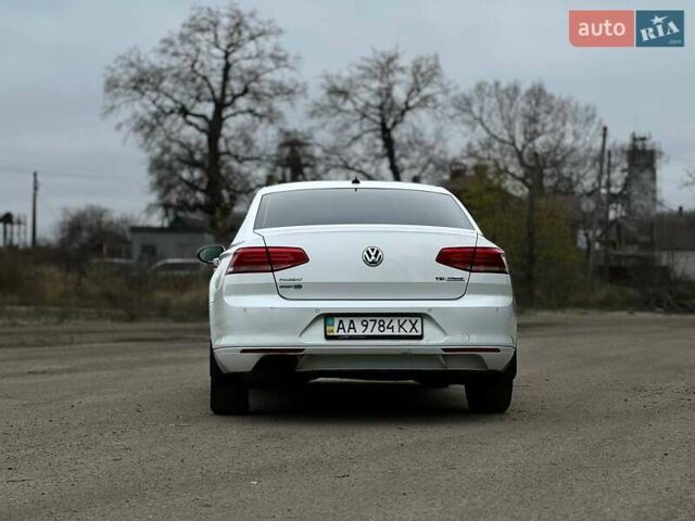 Білий Фольксваген Пассат, об'ємом двигуна 1.8 л та пробігом 147 тис. км за 12700 $, фото 6 на Automoto.ua