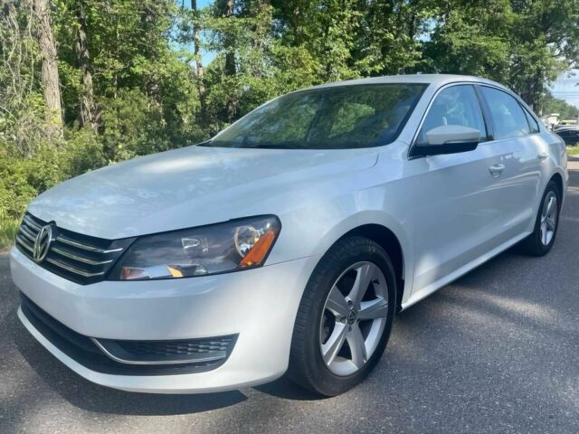 Білий Фольксваген Пассат, об'ємом двигуна 1.8 л та пробігом 80 тис. км за 4500 $, фото 2 на Automoto.ua