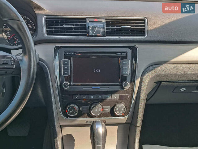 Белый Фольксваген Пассат, объемом двигателя 2 л и пробегом 232 тыс. км за 10990 $, фото 29 на Automoto.ua