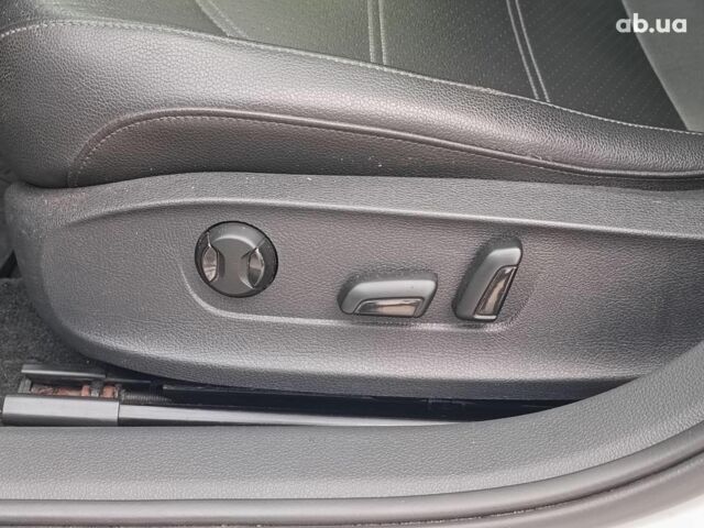 Белый Фольксваген Пассат, объемом двигателя 1.8 л и пробегом 134 тыс. км за 12490 $, фото 21 на Automoto.ua