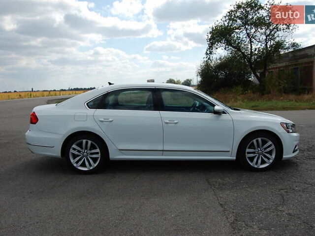 Белый Фольксваген Пассат, объемом двигателя 1.8 л и пробегом 123 тыс. км за 16000 $, фото 28 на Automoto.ua