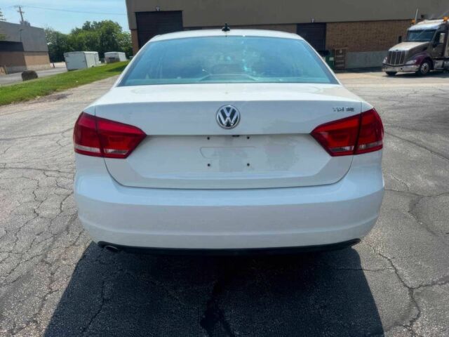 Білий Фольксваген Пассат, об'ємом двигуна 2 л та пробігом 74 тис. км за 6200 $, фото 4 на Automoto.ua