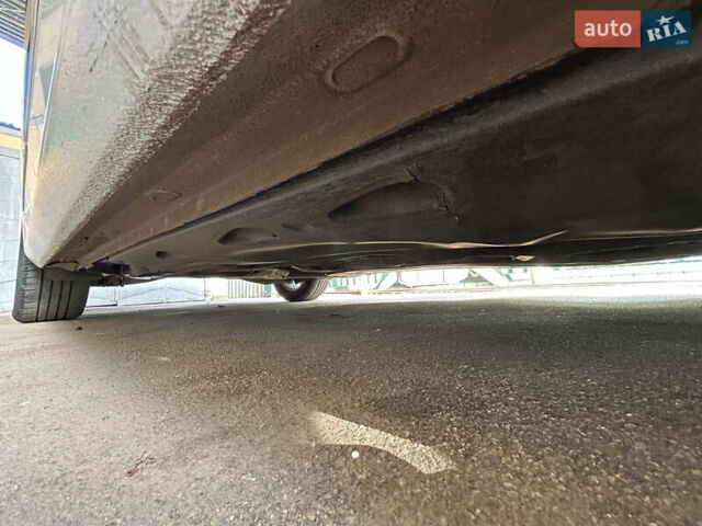 Белый Фольксваген Пассат, объемом двигателя 1.8 л и пробегом 165 тыс. км за 12800 $, фото 27 на Automoto.ua