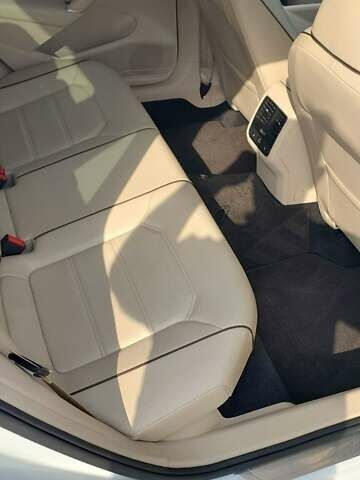 Белый Фольксваген Пассат, объемом двигателя 1.8 л и пробегом 158 тыс. км за 13500 $, фото 21 на Automoto.ua