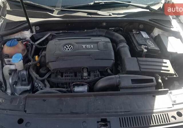 Белый Фольксваген Пассат, объемом двигателя 1.8 л и пробегом 115 тыс. км за 14000 $, фото 2 на Automoto.ua