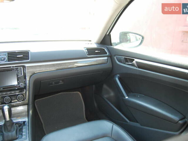 Белый Фольксваген Пассат, объемом двигателя 1.8 л и пробегом 123 тыс. км за 16000 $, фото 69 на Automoto.ua