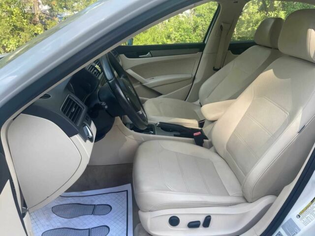 Білий Фольксваген Пассат, об'ємом двигуна 1.8 л та пробігом 80 тис. км за 4500 $, фото 10 на Automoto.ua