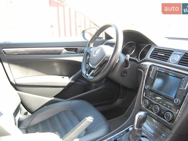 Белый Фольксваген Пассат, объемом двигателя 1.8 л и пробегом 123 тыс. км за 16000 $, фото 105 на Automoto.ua