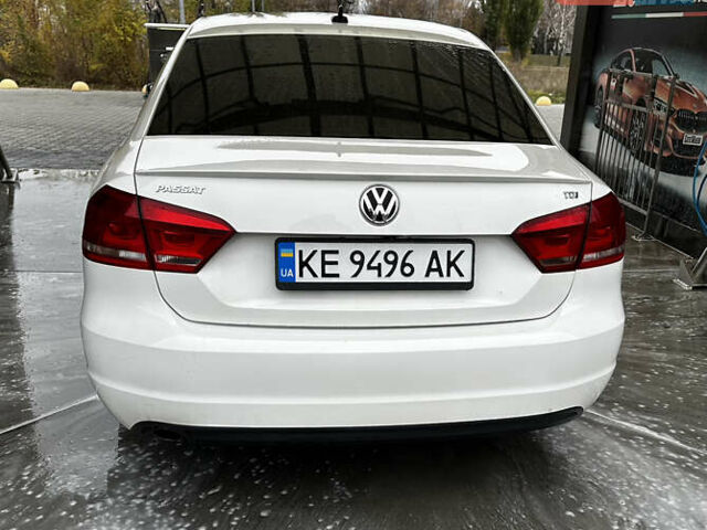 Білий Фольксваген Пассат, об'ємом двигуна 1.97 л та пробігом 239 тис. км за 12300 $, фото 9 на Automoto.ua