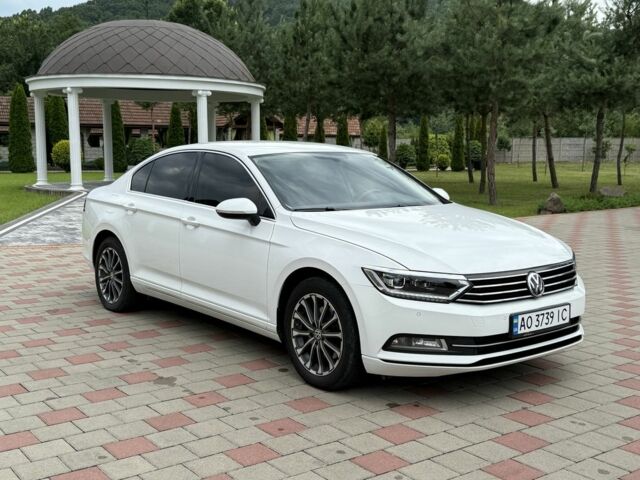 Белый Фольксваген Пассат, объемом двигателя 0 л и пробегом 173 тыс. км за 15999 $, фото 3 на Automoto.ua