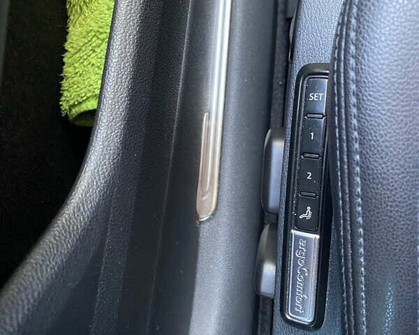 Белый Фольксваген Пассат, объемом двигателя 1.97 л и пробегом 239 тыс. км за 18000 $, фото 18 на Automoto.ua