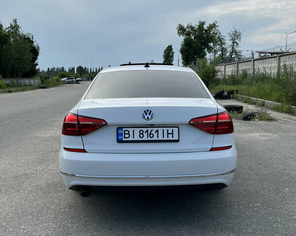 Белый Фольксваген Пассат, объемом двигателя 1.8 л и пробегом 297 тыс. км за 11800 $, фото 2 на Automoto.ua