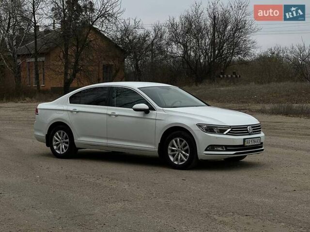 Білий Фольксваген Пассат, об'ємом двигуна 1.8 л та пробігом 147 тис. км за 12700 $, фото 1 на Automoto.ua
