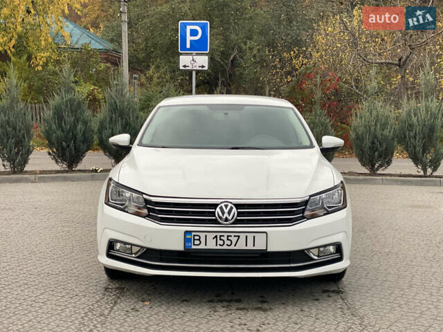 Белый Фольксваген Пассат, объемом двигателя 1.8 л и пробегом 152 тыс. км за 13200 $, фото 11 на Automoto.ua