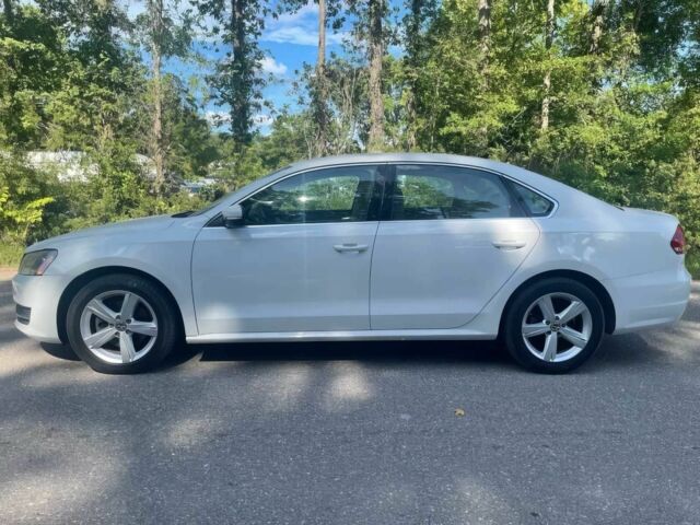 Білий Фольксваген Пассат, об'ємом двигуна 1.8 л та пробігом 80 тис. км за 4500 $, фото 3 на Automoto.ua