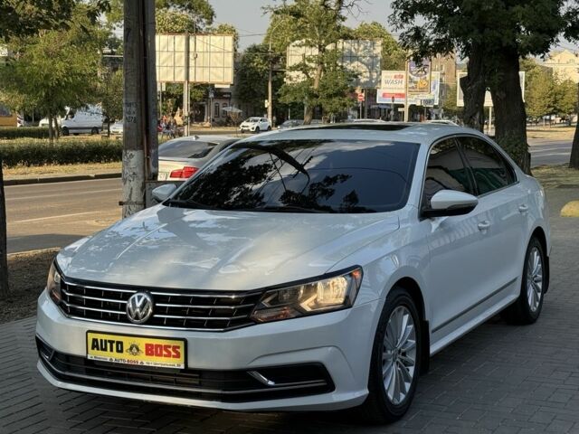 Белый Фольксваген Пассат, объемом двигателя 1.8 л и пробегом 204 тыс. км за 11700 $, фото 9 на Automoto.ua