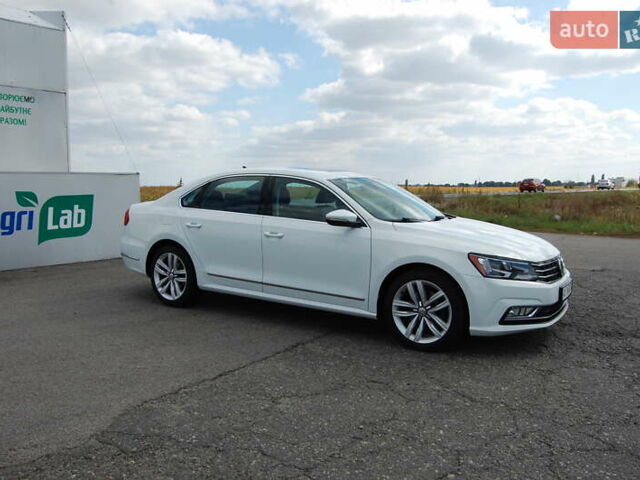 Белый Фольксваген Пассат, объемом двигателя 1.8 л и пробегом 123 тыс. км за 16000 $, фото 27 на Automoto.ua