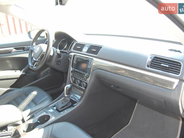 Белый Фольксваген Пассат, объемом двигателя 1.8 л и пробегом 123 тыс. км за 16000 $, фото 103 на Automoto.ua