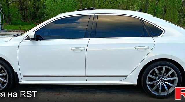 Білий Фольксваген Пассат, об'ємом двигуна 1.8 л та пробігом 177 тис. км за 11800 $, фото 2 на Automoto.ua