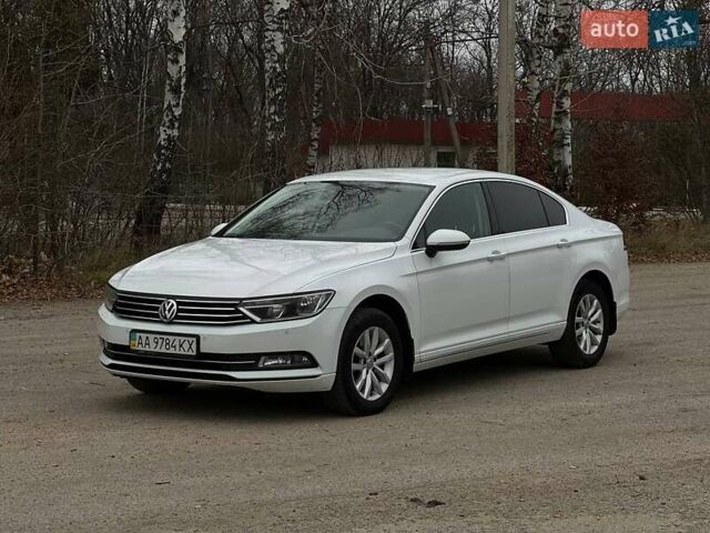 Білий Фольксваген Пассат, об'ємом двигуна 1.8 л та пробігом 147 тис. км за 12700 $, фото 3 на Automoto.ua