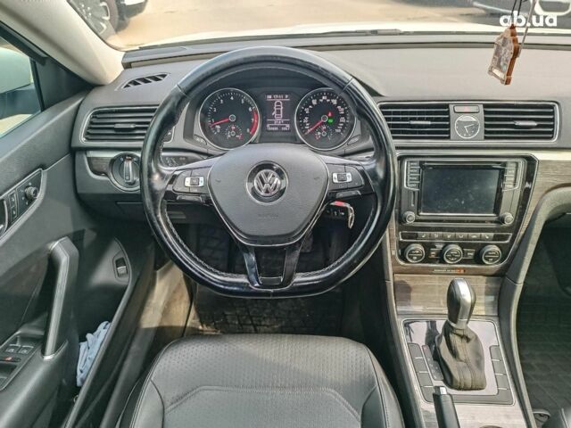 Белый Фольксваген Пассат, объемом двигателя 1.8 л и пробегом 134 тыс. км за 12490 $, фото 15 на Automoto.ua