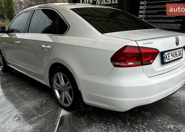 Білий Фольксваген Пассат, об'ємом двигуна 1.97 л та пробігом 239 тис. км за 12300 $, фото 7 на Automoto.ua